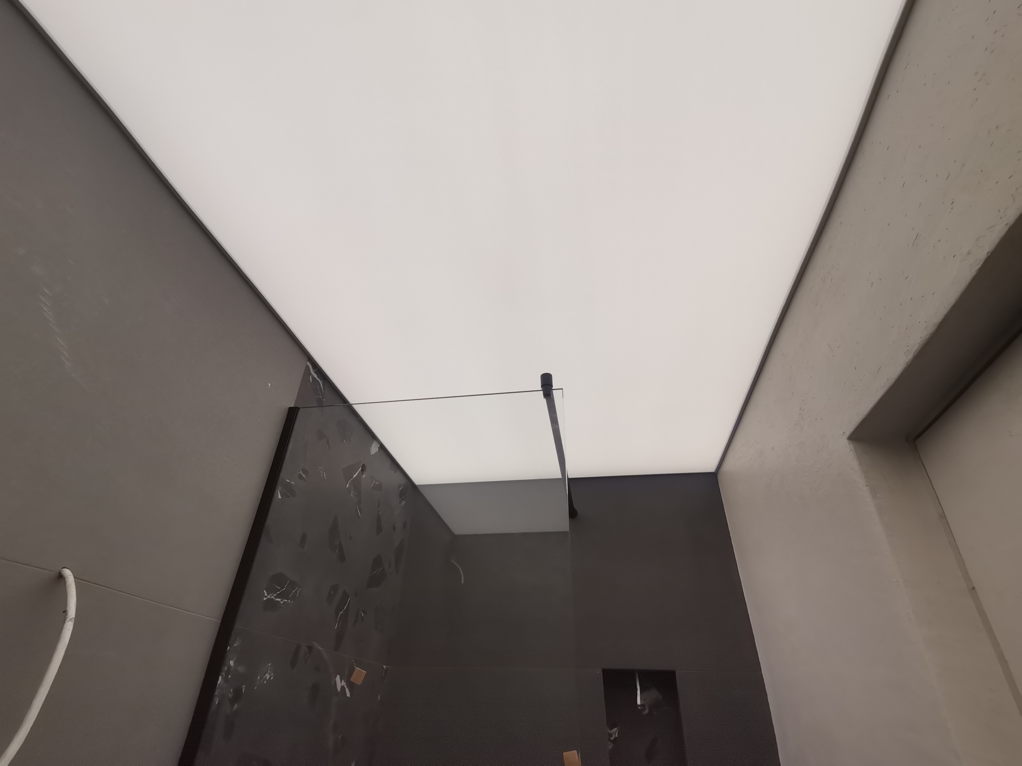 Опънати тавани в бани